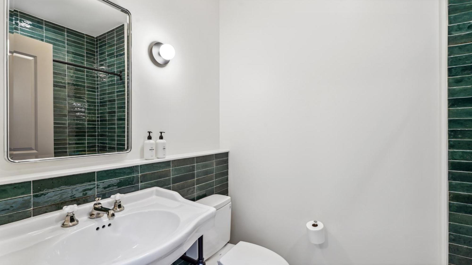The Mary Beth Hotel & Gallery نيو أورلينز الغرفة الصورة
