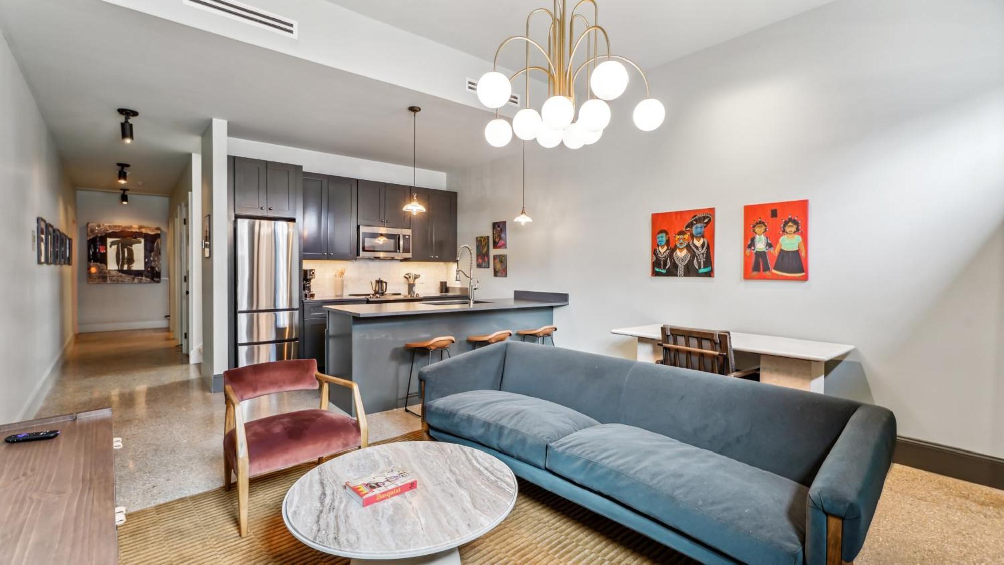 The Mary Beth Hotel & Gallery نيو أورلينز الغرفة الصورة
